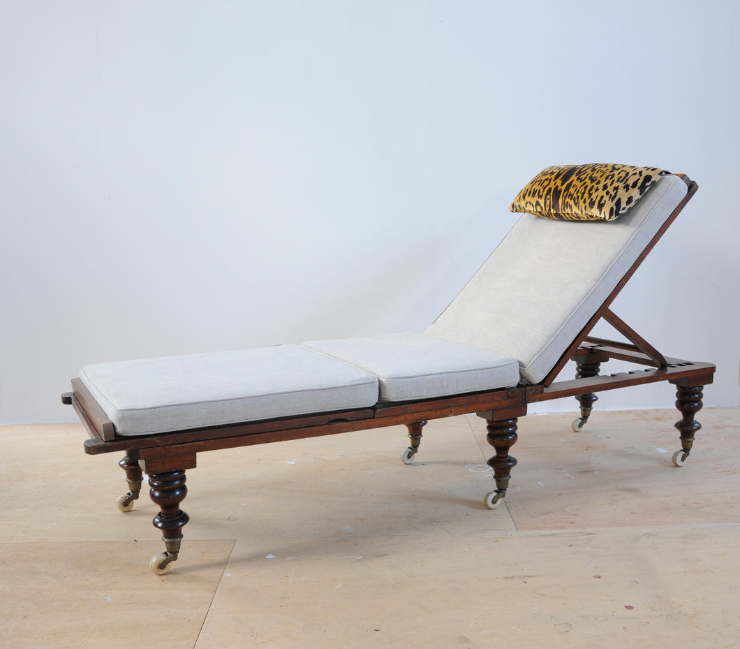 Victorian Campaign Daybed with Leopard Head-Cushion