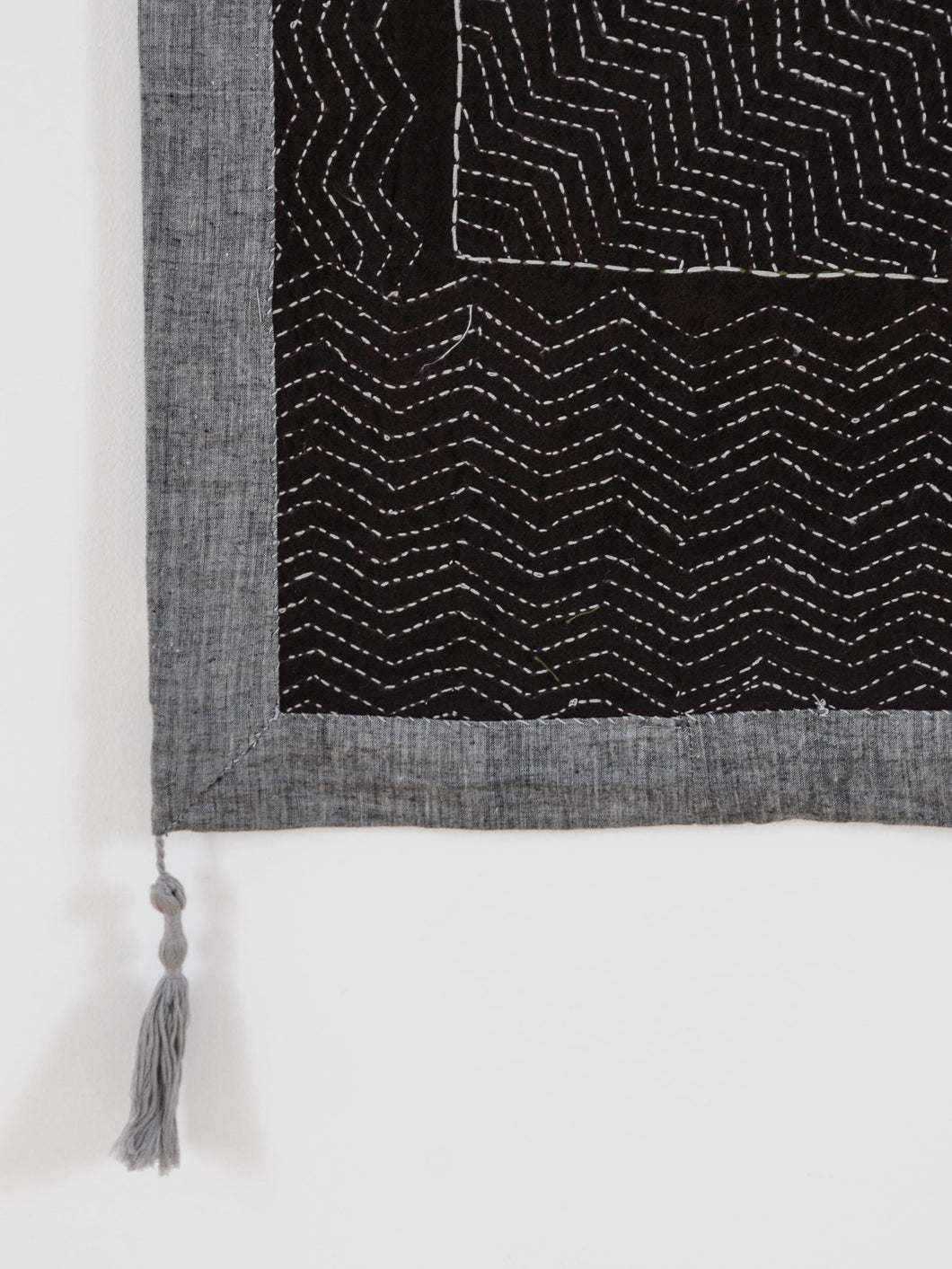 Grey Zigzag